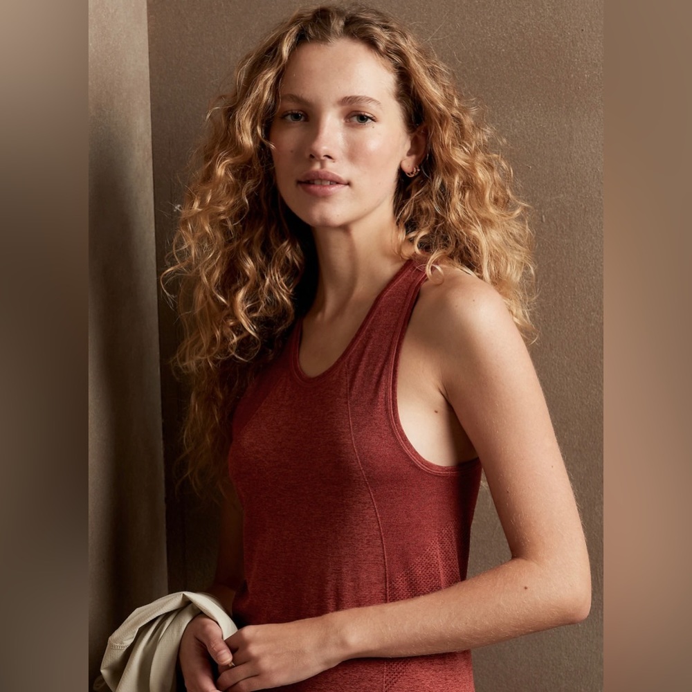 Banana Republic Seamless Racerback Tank, size M